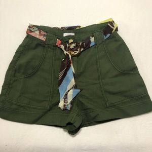 TOPSHOP HANKY SHORTS OLIVE GREEN SIZE 6